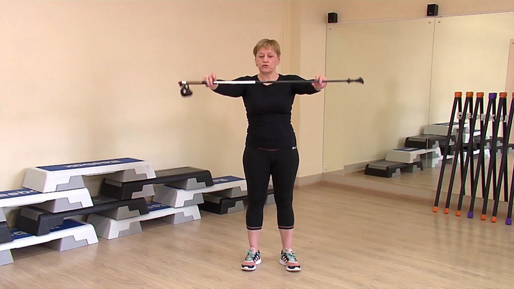 Светлана Макаревич показала упражнение для восстановления работы суставов рук