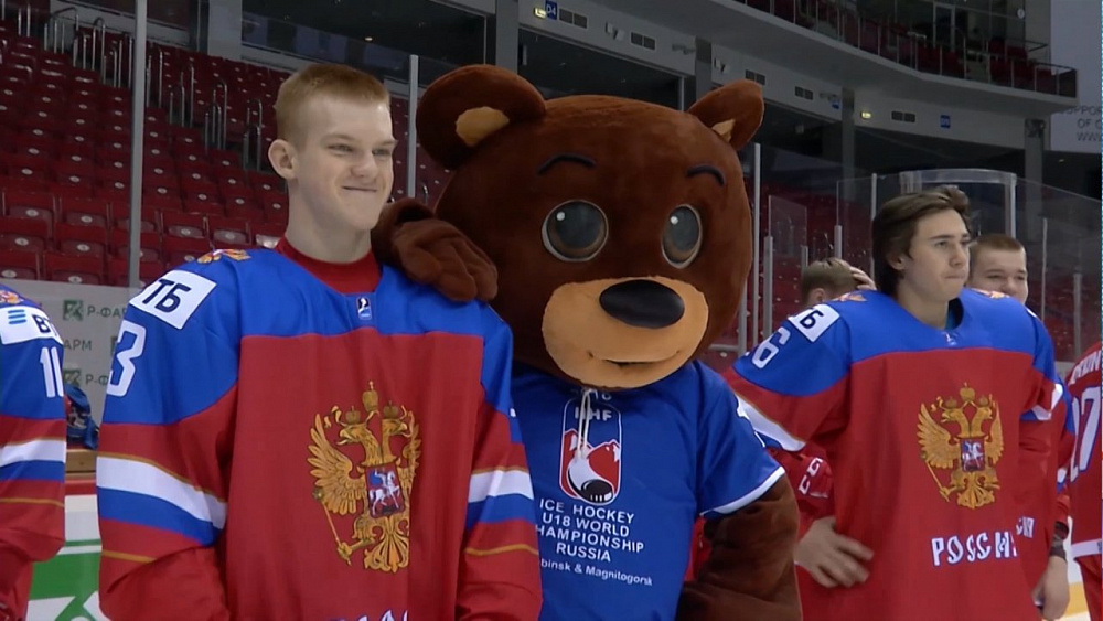 Талисман ЧМ по хоккею пришел на тренировку