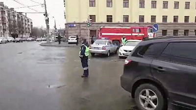 Из «Челябинвестбанка» на площади Революции эвакуировали людей