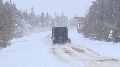 Весенний снегопад затруднил движение на М-5