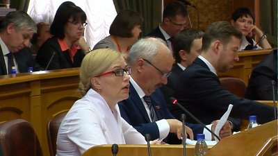 Пожилые люди смогут "развестись" с опекунами