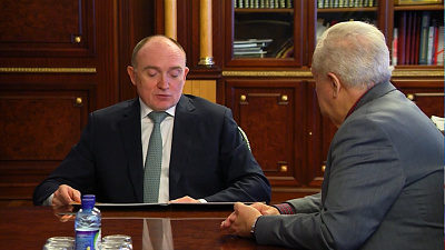 Борис Дубровский поздравил Анатолия Кролла