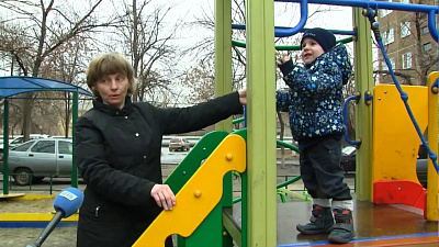 Мальчик провел 4 дня с мертвой матерью в квартире