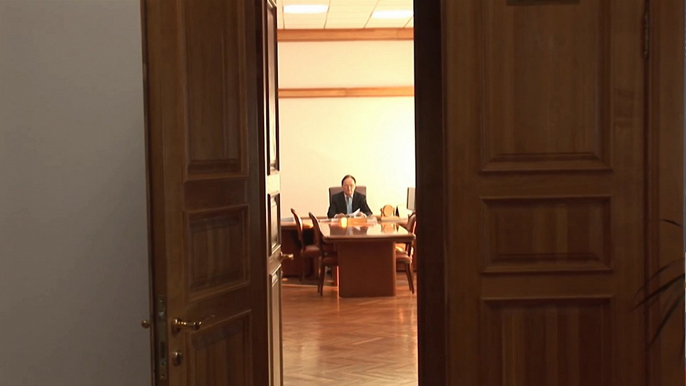 Основатель Челиндбанка готовится ко Дню Победы