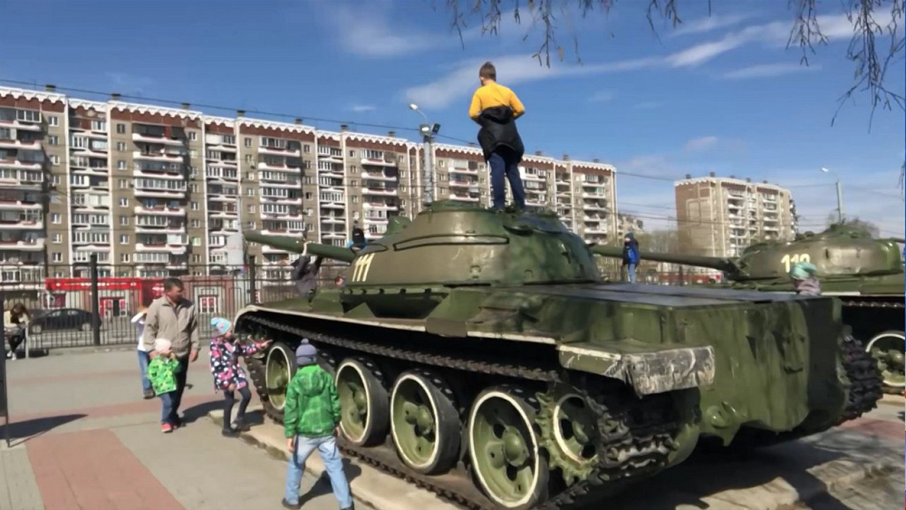 Народные гуляния в честь Дня Победы