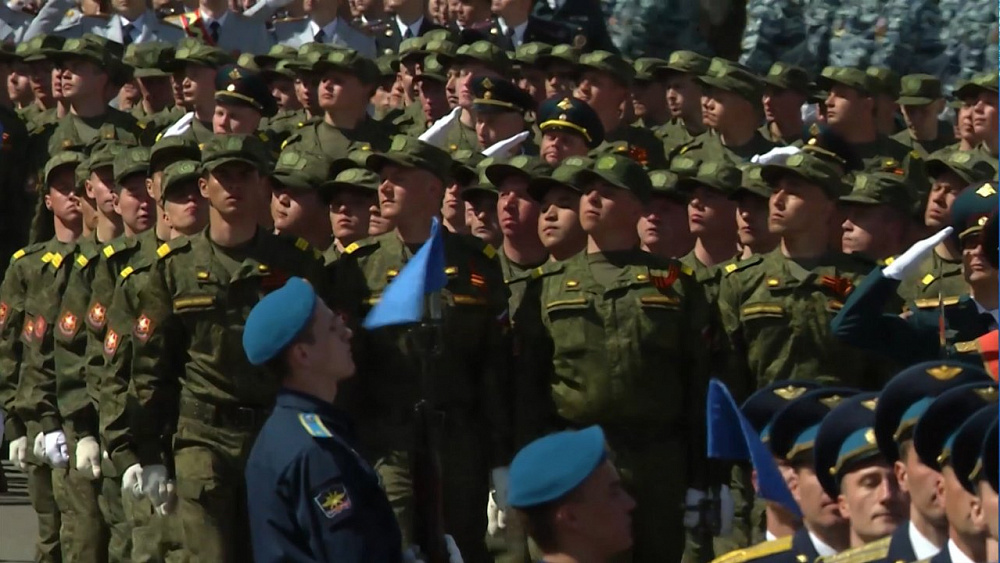 Парад Победы прошел в Челябинске