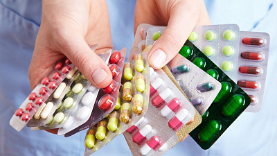 Благотворители передали запас лекарств для ветеранов