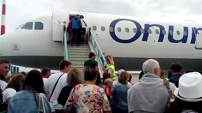 Южноуральские туристы летят домой