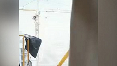 Ураган в Астане едва не стоил жизни машинистке крана