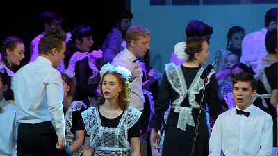 В школах прозвенел последний звонок