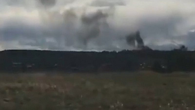 Клубы черного дыма напугали жителей поселка Полетаево