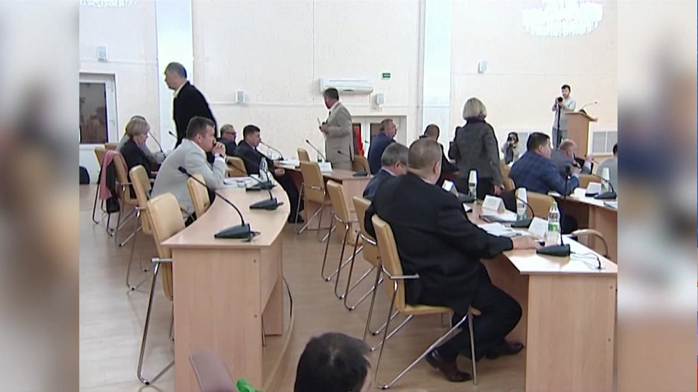 Миасские депутаты сорвали заседание Горсобрания