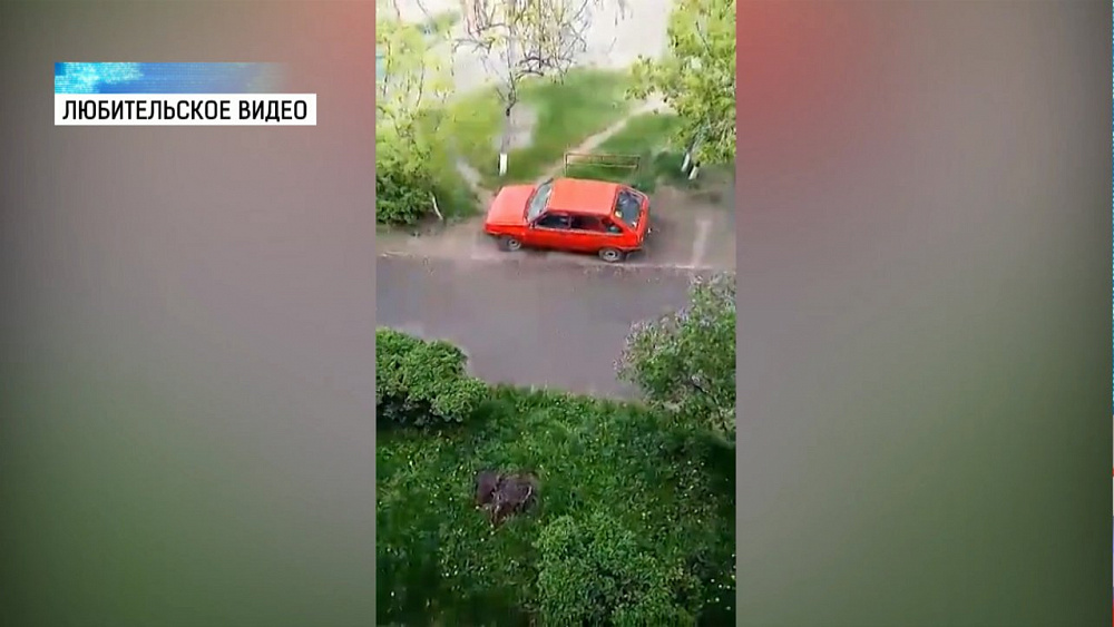 В Троицке выпал град