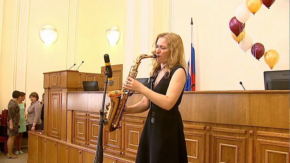 Наградили социальных работников области