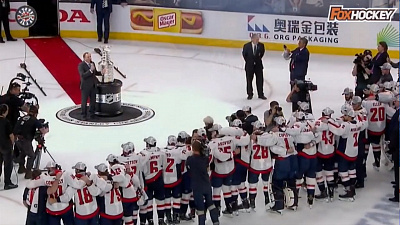 Евгений Кузнецов завоевал Кубок Стэнли