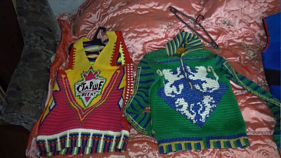 Пенсионер связал к мундиалю фанатскую атрибутику