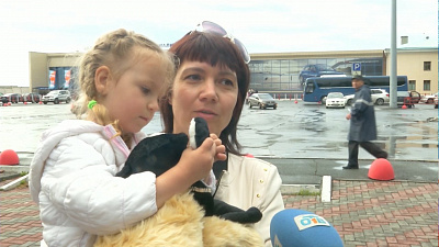 Брошенную в Молдове девочку вернули домой 