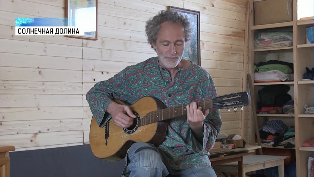 Первые гости Ильменки начали собираться под Миассом