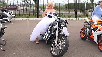 Свадебный флешмоб устроили жительницы Южного Урала 