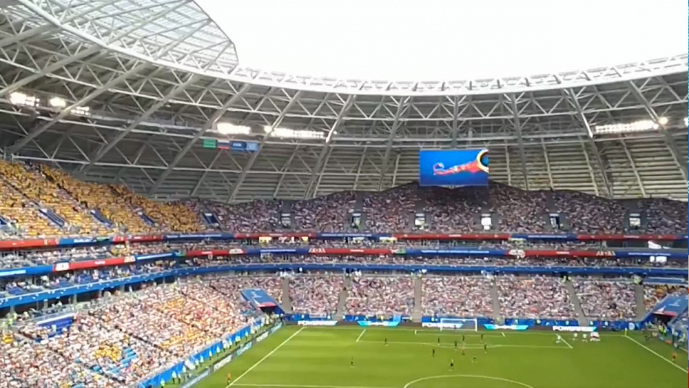 Продюсер ОТВ работает на матче Чемпионата мира по футболу