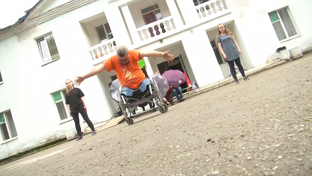 Танцевальный баттл на колясках