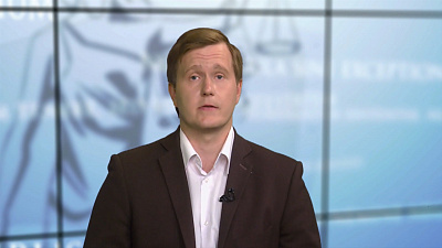 ДИВАН ПОКРЫЛСЯ ТРЕЩИНАМИ