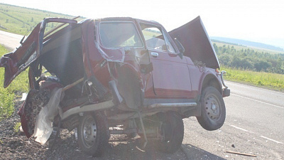 Два внедорожника столкнулись на границе Башкирии и Челябинской области 