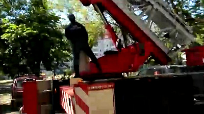 Операцию по спасению котенка организовали челябинцы у себя во дворе