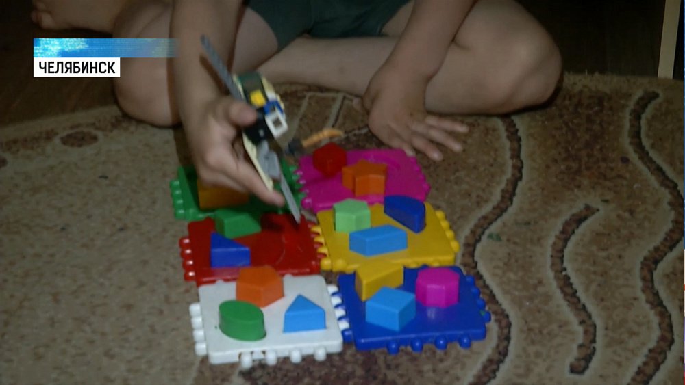 Многодетная семья может лишиться квартиры