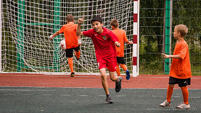 Гандболисты и мини-футболисты Снежинска получили новую спортплощадку