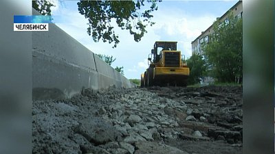 Больше миллиарда рублей потратят на реконструкцию дворов