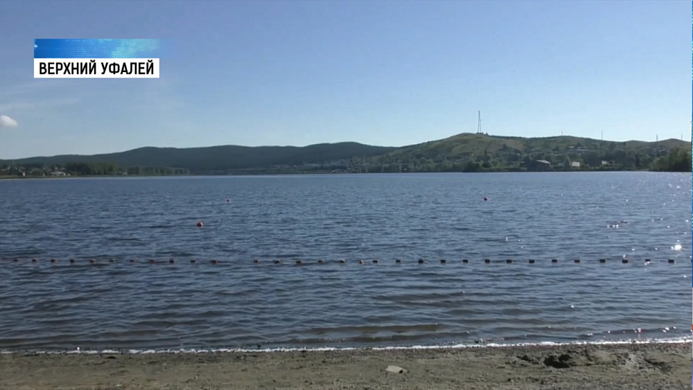 Девочка спасла тонущую малышку