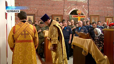 В день ВДВ десантники и летчики пришли в церковь