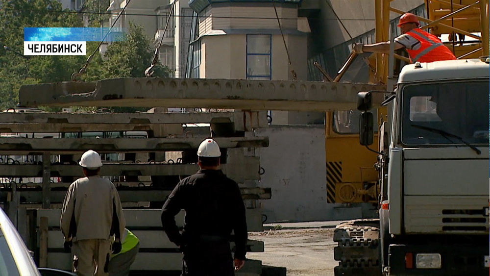 В Челябинске разморозили два долгостроя