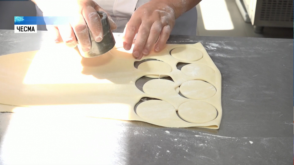 В кафе Чесмы лучшими сотрудницами признали пенсионерок