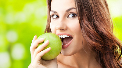 Качественные продукты, полезные для зубов: как сделать выбор