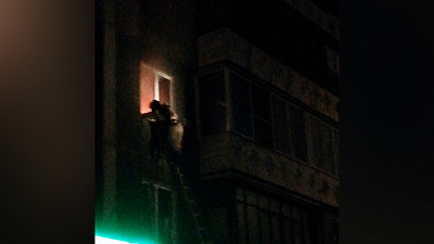 Ночной пожар в Копейске попал на видео 