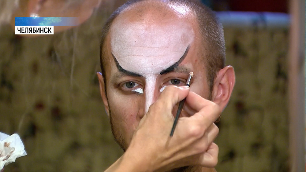 В театрах начались предсезонные показы