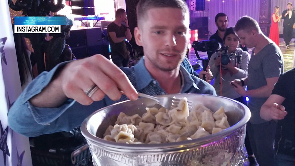 Звезда НХЛ привёз Кубок Стэнли в Челябинск