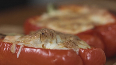 Болгарский перец запеченный с мясом и овощами