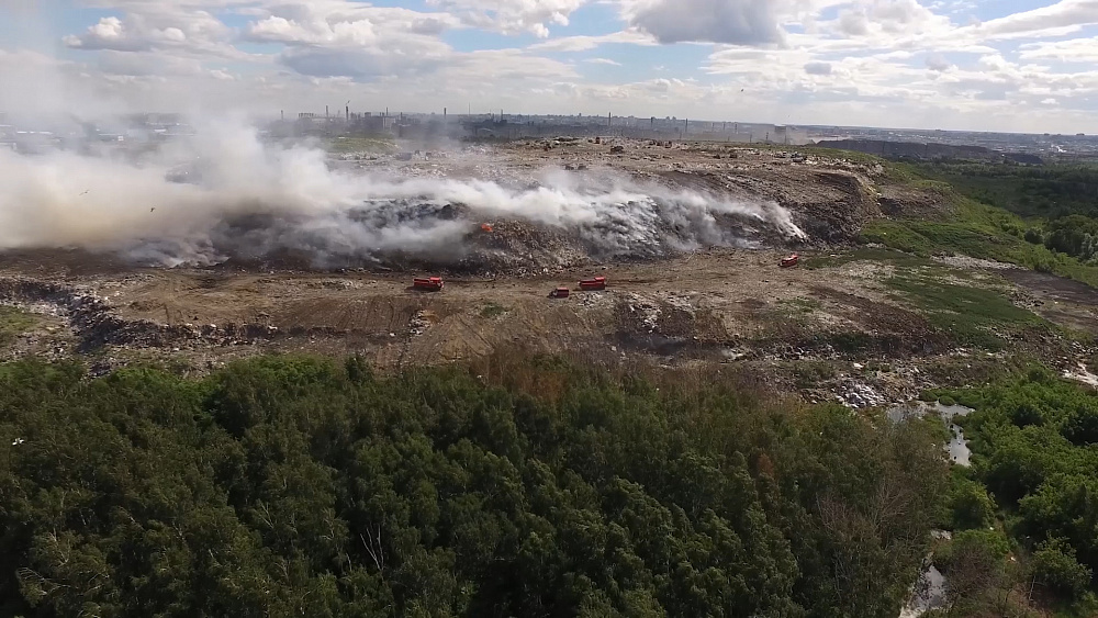 Мусор будут вывозить на полигоны в Полетаево и Урефты