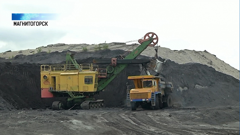 Губернатор вручил южноуральцам госнаграды