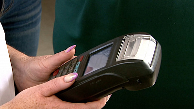 Челябинцы теперь могут оплачивать проезд в автобусах банковскими картами