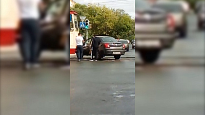 Трамваи встали из-за ДТП в Ленинском районе Челябинска