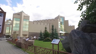 Пушкин мог есть консервы!