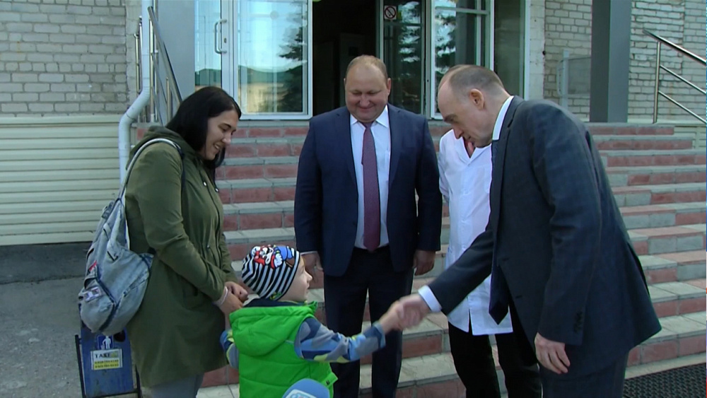 Губернатор реформирует медицину на селе