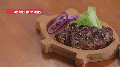 Вырезка из свинины в глазировке меда и соевого соуса