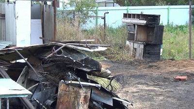 Сотрудники ГИБДД спасли жителей горящего дома