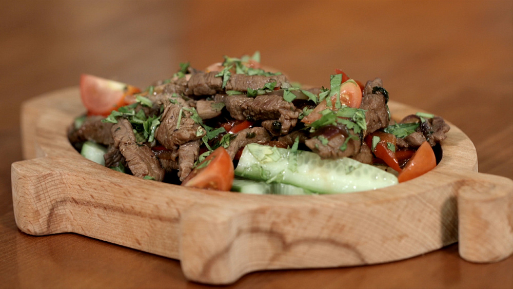 Говядина с огурцами по-азиатски