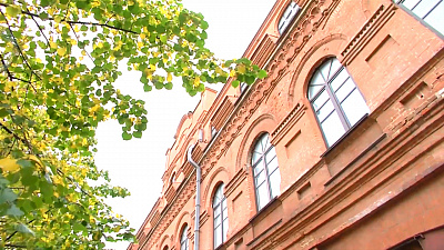 Прогулки по городу – чаеразвесочная фабрика